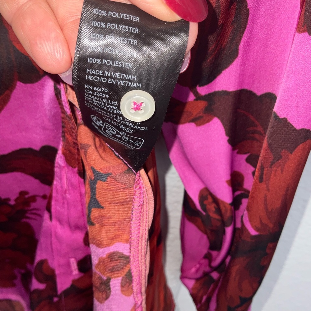 Anthropologie Pink and Red Floral Button Down Shirt - Picture 5 of 7
